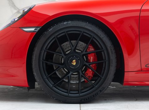 Porsche 911 Carrera 4 GTS (991.2) 36