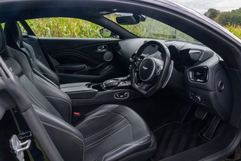 Aston Martin Vantage 4.0 Vantage V8 Auto 3dr 10