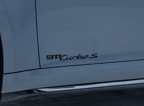 Porsche 911 Turbo S (992) 43