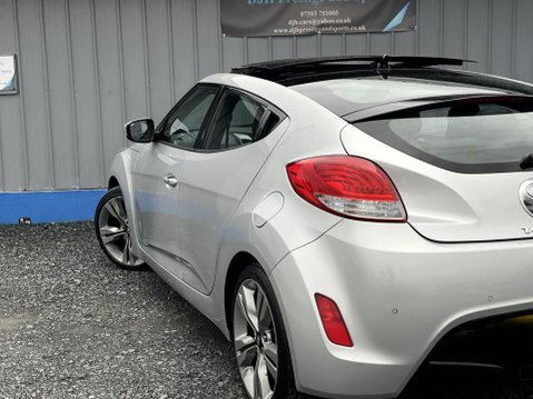 Hyundai Veloster 1.6 GDi Sport Euro 5 4dr 26