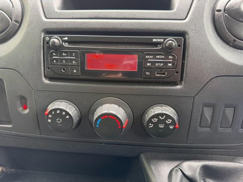 Nissan NV400 2.3 dCi 33 SE Panel Van 5dr Diesel Manual FWD L1 H1 Euro 5 (125 bhp) 31