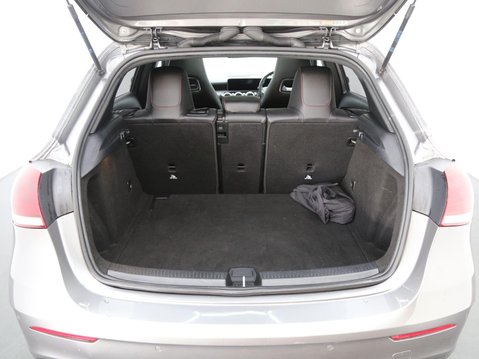 Mercedes-Benz A Class 1.5 A180d AMG Line (Premium Plus) 7G-DCT Euro 6 (s/s) 5dr 27