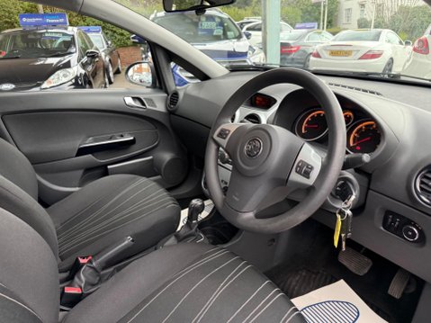 Vauxhall Corsa 1.4i 16v Exclusiv 5dr 38