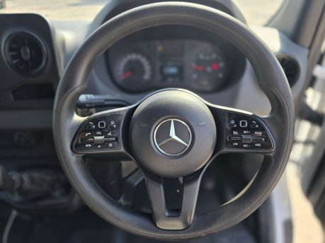 Mercedes-Benz Sprinter 2.1 316 CDI Panel Van 5dr Diesel Manual RWD L2 H2 Euro 6 (163 ps) 24