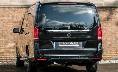 Mercedes-Benz V Class D AMG Line (Extra Long) 24
