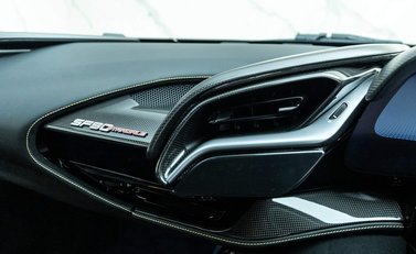 Ferrari SF90 Stradale 12