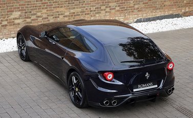 Ferrari FF 15