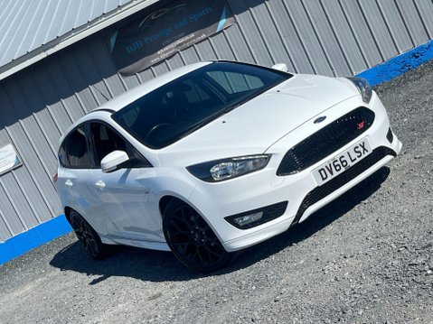 Ford Focus 1.5 TDCi ST-Line Euro 6 (s/s) 5dr 38