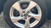 Toyota C-HR 1.8 VVT-h Icon SUV 5dr Petrol Hybrid CVT Euro 6 (s/s) (122 ps) 7