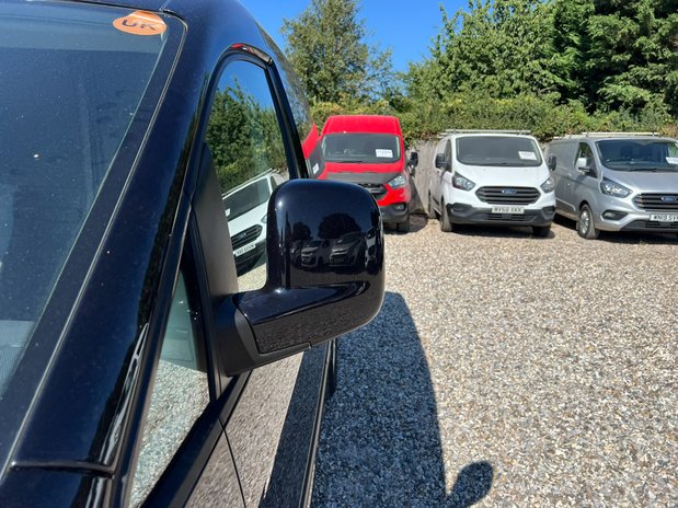 Volkswagen Caddy SWB L1H1 Low Roof Highline Air Con Alloys Sensors EURO 6 NO VAT 20