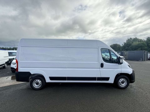 Peugeot Boxer 2.2 Boxer 35 Professional L3H2 5dr 6