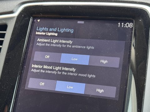 Volvo XC90 2.0 D5 Momentum Geartronic 4WD Euro 6 (s/s) 5dr 21