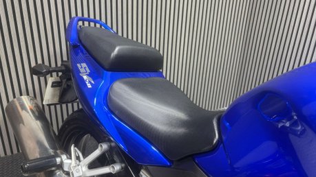 Suzuki SV650 N 2005 ONLY 25K MOT NAKED PERFECT A2 BIKE 650CC 37