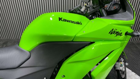 Kawasaki Ninja 250 EX 2008 ONLY 160 MILES OUTSTANDING CONDITION A2 READY 250CC 24