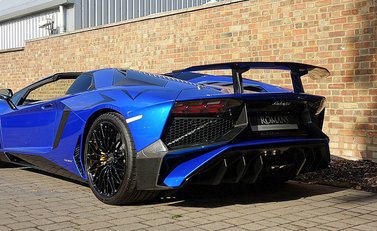 Lamborghini Aventador SV Roadster 22