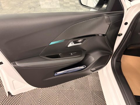 Peugeot 208 1.2 PureTech Allure Premium Euro 6 (s/s) 5dr 31