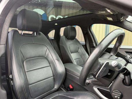 Jaguar F-Pace 2.0 F-Pace Chequered Flag AWD D Auto 4WD 5dr 3