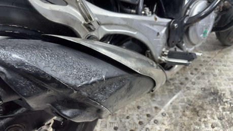 Suzuki Gladius 650 2012, 54K, 650CC RUNNING NAKED, SPARES/REPAIR/PROJECT 23