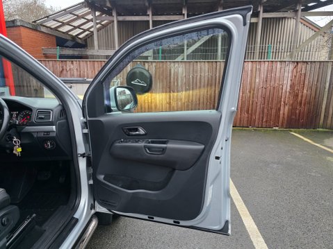 Volkswagen Amarok DC V6 TDI HIGHLINE 4MOTION 24