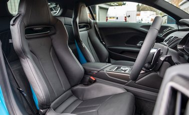 Audi R8 V10 Plus 12