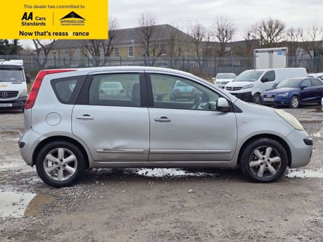 Nissan Note 1.6 16v SE Hatchback 5dr Petrol Automatic (166 g/km, 109 bhp) 13
