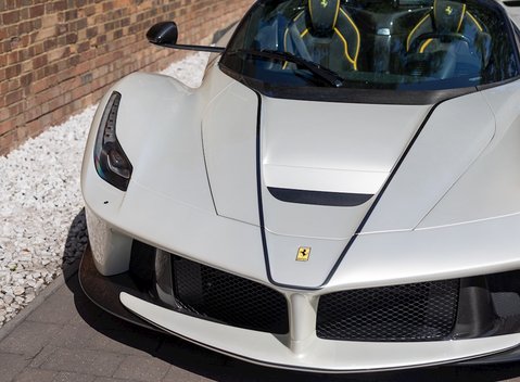 Ferrari LaFerrari Aperta 23