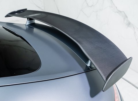 Mercedes-Benz AMG GT R Premium 30