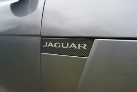 Jaguar F-Type V8 SVR 575 AWD 21