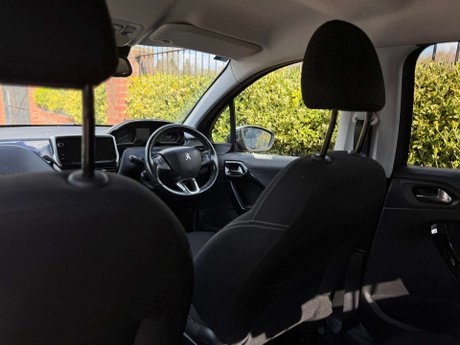 Peugeot 208 1.2 208 Tech Edition S/S 5dr 25