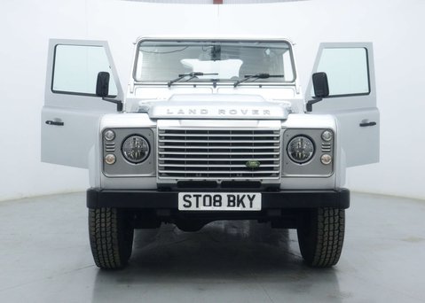 Land Rover Defender 2.4 TDCi XS Station Wagon 3dr Diesel Manual 4WD SWB Euro 4 (122 bhp) 53
