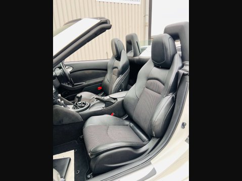 Nissan 370Z 3.7 370Z GT V6 2dr 24