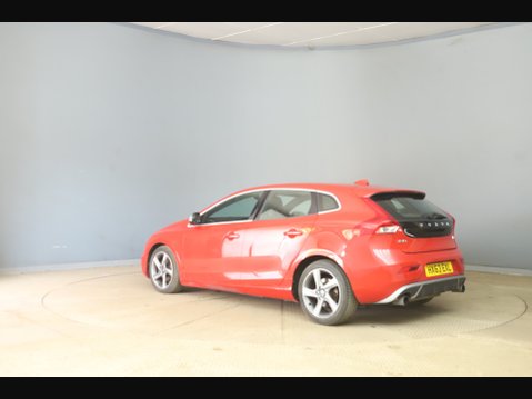 Volvo V40 D2 R-DESIGN 5
