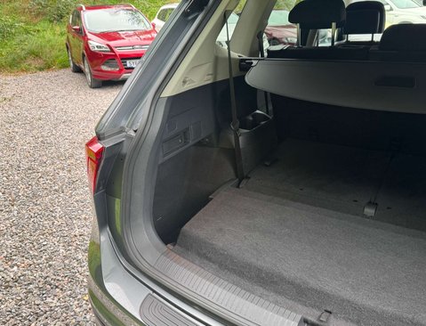 Volkswagen Tiguan Allspace 2.0 TDI Match SUV 5dr Diesel DSG Euro 6 (s/s) (150 ps) 15