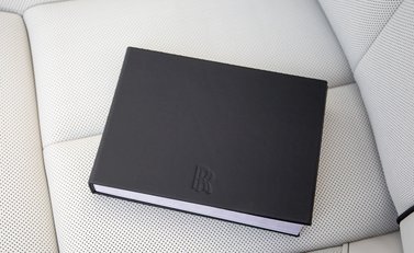 Rolls-Royce Cullinan 37