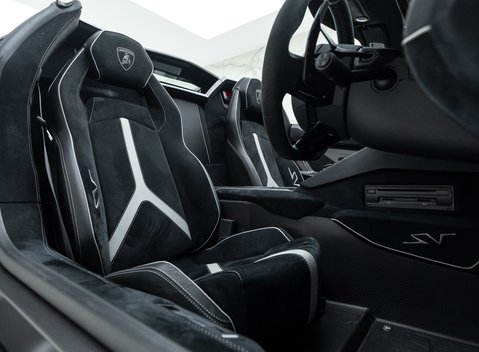 Lamborghini Aventador SV LP 750-4 Roadster 17