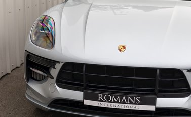Porsche Macan GTS 25
