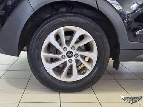 Hyundai TUCSON 1.7 CRDi Blue Drive SE Nav Euro 6 (s/s) 5dr 73