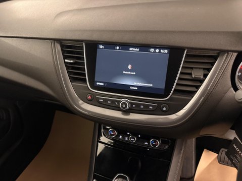 Vauxhall Grandland X 1.2 Turbo Sport Nav Auto Euro 6 (s/s) 5dr 19
