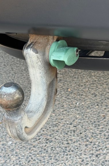 Land Rover Discovery SDV6 SE TECH - ULEZ COMPLIANT -FULL LR SERVICE HISTORY - 9 SERVICES -TOWBAR 