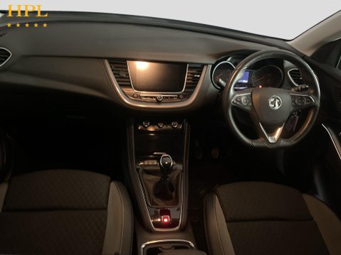 Vauxhall Grandland X 1.2 Turbo SRi Nav SUV 5dr Petrol Manual Euro 6 (s/s) (130 ps) Cruise Contr 18