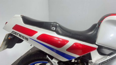 Yamaha FZR 1989 RUNNING PROJECT BIKE CLASSIC SPORTS BIKE NAKED 1000CC 8