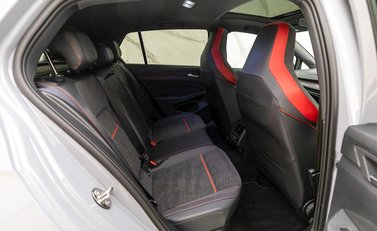 Volkswagen Golf GTI Clubsport 45 13