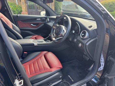 Mercedes-Benz GLC Coupe GLC300 PREMIUM PLUS 10