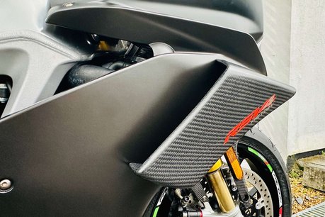 Aprilia RSV 1.1 RSV 4 1100 Factory 41