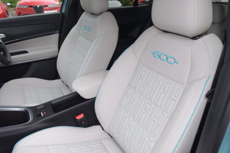 Fiat 600 1.2 Hybrid 48V 136 La Prima 11