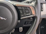 Jaguar XF PORTFOLIO 22