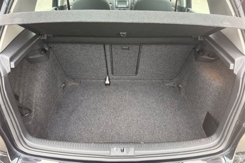 Volkswagen Golf BLUEMOTION MATCH TDI -DEMO +1 OWNER -19 SERVICES -£35 ROAD TAX -SUNROOF 21