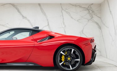Ferrari SF90 Stradale 33