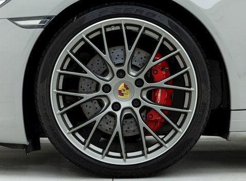 Porsche 911 (991.2) Carrera 4S 8