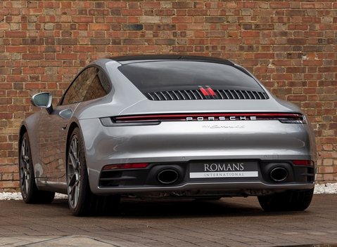 Porsche 911 Carrera 4S (992) 3